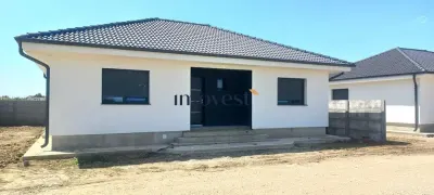 Casa Noua intre Martinesti si Odoreu | 90 mp Utili | 3 Dormitoare | Teren 350 mp | Incalzire in Pardoseala | 109.500 euro - Martinesti