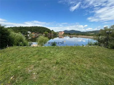 Casa de vanzare cu ponton privat la Lacul Mujdeni, judetul Satu Mare | 405 mp construiti | Teren 621 mp - foto 23