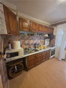 Apartament 3 Camere Carpati II Et 2 - foto 9