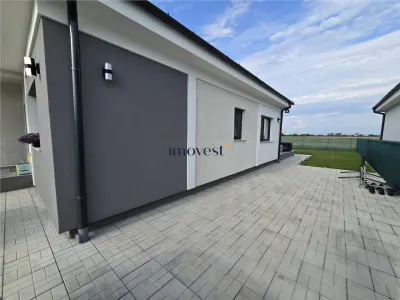 Casa moderna de vanzare in Martinesti - Odoreu | 4 camere | Smart Home | Finisaje Premium | Teren 430 mp - foto 2