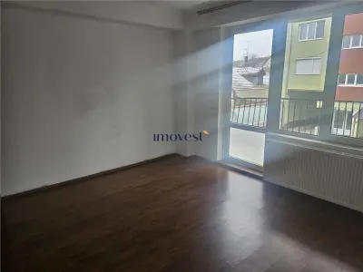 Apartament 3 Camere Central - foto 2
