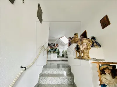 Vila individuala in Avrig - confort lux - 7 camere, 4 bai, 2 balcoane - foto 24