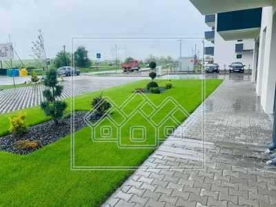 Spatiu comercial in zona Calea Surii Mici - 259 mp utili - foto 6