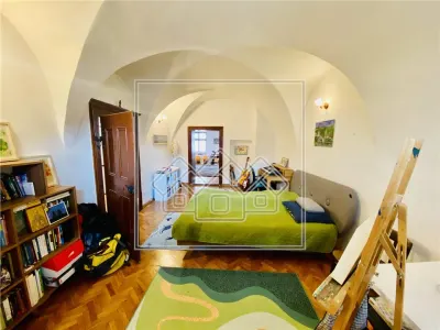 Ap. 90 mp utili, complet renovat, pretabil investitie,  zona Centrala - foto 12