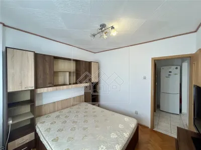 Apartament 2 camere, decomandat, la cheie, zona buna - Sibiu