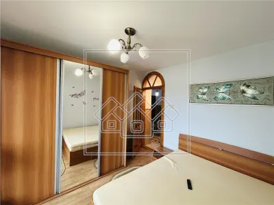 Ap decomandat, 3 camere, 2 balcoane, pivnita, Valea Aurie - foto 11