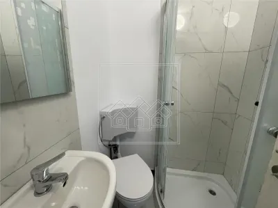 Garsoniera decomandata Vasile Aaron, recent renovata, predare imediata - foto 6