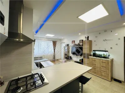Ap spatios, mobilat si utilat, 3 camere, 2 balcoane, 2 parcari - foto 3