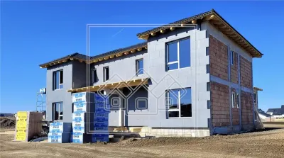 Casa cu 4 camere, 102 mp utili, teren 300 mp - Allegra Residence - Sura Mica