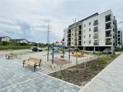 Apartament 2 camere, balcon, bloc nou, cu lift, zona buna - foto 5