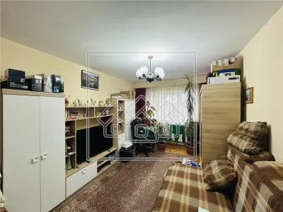 Ap cu 2 camere, pivnita, Etaj 2/5 - Zona Valea Aurie - Sibiu