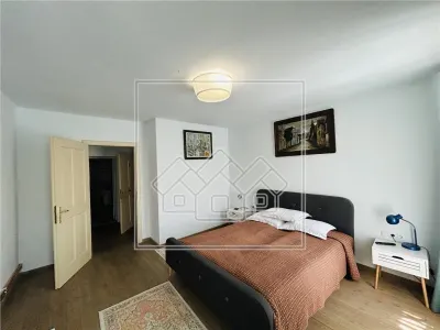 Casa cu 6 apartamente + gradina - pretabil investitii - foto 23