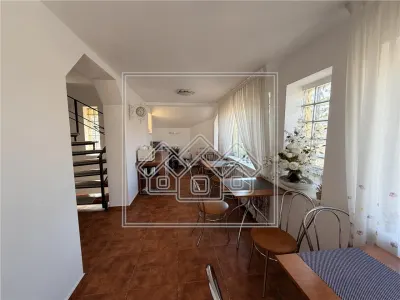 Casa de vanzare - Pensiune functionala, 250 mp - zona Alba Iulia - foto 9