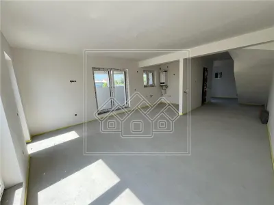 Casa in Sibiu - 4 camere -  3 bai - teren de 600 mp - foto 16