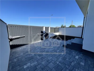 Casa in Sibiu - 4 camere -  3 bai - teren de 600 mp - foto 10