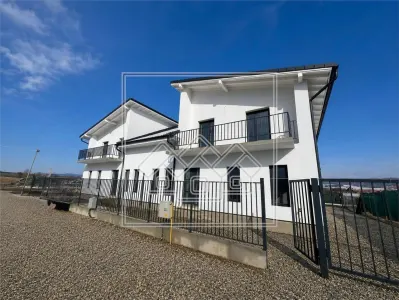 Casa tip duplex in Mohu, 4 camere, 145 mp utili, teren 195 mp - Mohu