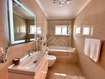 Penthouse de lux cu 5 camere, loc de parcare, ansamblu nou - foto 7