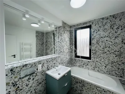 Ap finisat la cheie, 3 camere + pod, balcon - C. Arhitectilor - foto 6