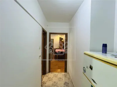 Ap cu 2 camere, balcon - Zona Cedonia - foto 13