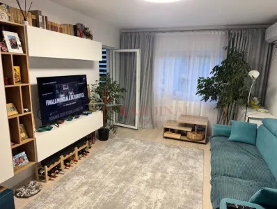 De vanzare | Apartament 3 camere decomandate | Triaj, Brașov - foto 3