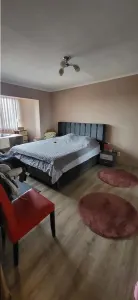Mobilat si utilat, etaj intermediar in bloc anvelopat - foto 3