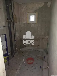 3 camere , parter cu balcon , centrala , 2 bai , Dambovita - foto 4