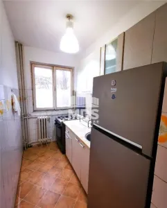 Apartament cu 3 camere la etajul 3 linga bazinul de inot - foto 4