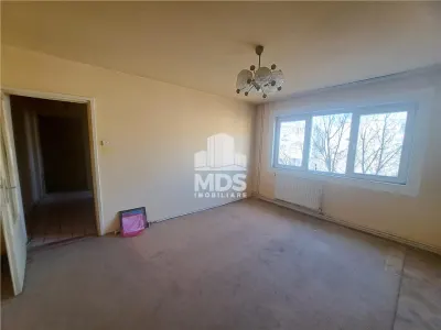 3 CAMERE, ETAJ INTERMEDIAR, CENTRALA TERMICA, SAGULUI! - Timisoara