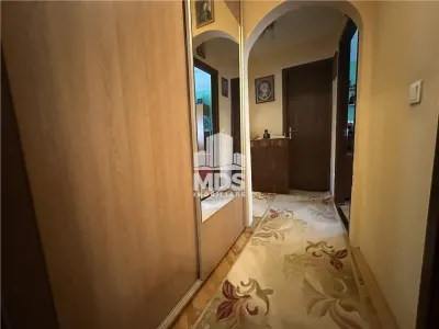 Mobilat si utilat cu 2 bai si 2 balcoane - foto 8