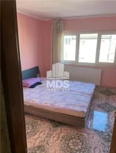 Decomandat cu 2 balcoane cu centrală propie - foto 2