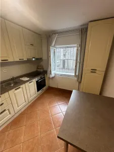 Decomandat cu 2 băi, mobilat, renovat complet - Timisoara