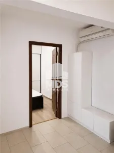 Decomandat, mobilat si utilat, etaj intermediar - foto 2