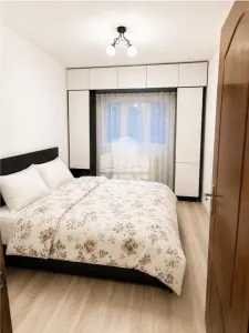 Decomandat, mobilat si utilat, etaj intermediar - foto 5
