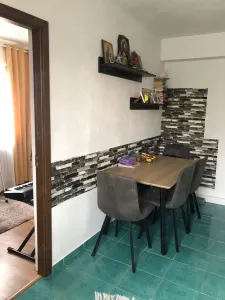 Amenajat complet linga piata Doina - foto 3