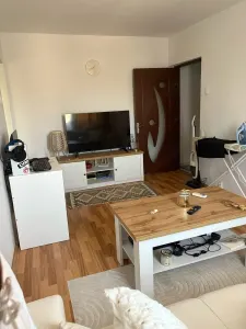 Mobilat si utilat, etaj intermediar in bloc anvelopat termic - foto 4