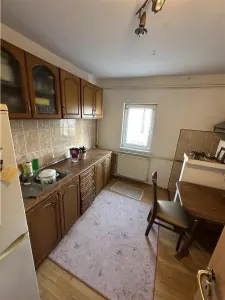 3 camere decomandat cu 2 bai centrala bloc mansardat cu loc de parcare - foto 11