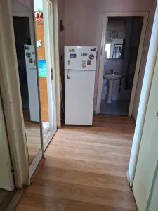 Decomandat cu centrala propie, etaj intermediar - foto 3