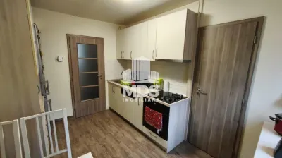 Mobilat si utilat la etajul 2 cu garaj inclus linga Shopping City - foto 11