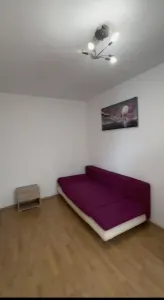 Mobilat si utilat, linga piata Doina - foto 3