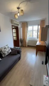 Mobilat si utilat, linga piata Doina - foto 6