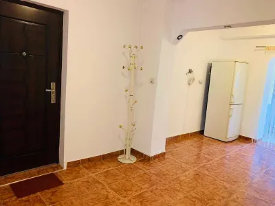 Mobilat si utilat complet, modificat in 3 camere linga Lidl - foto 11