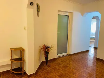 Mobilat si utilat complet, modificat in 3 camere linga Lidl - foto 9