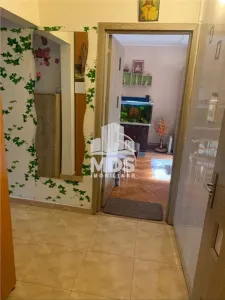 Decomandat, mobilat si utilat cu 2 bai si 2 balcoane la etajul 3 - Timisoara
