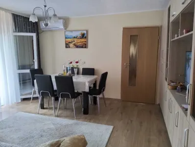Mobilat si utilat la etajul 2, modificat in 3 camere - Timisoara