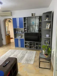 Mobilat si utilat complet linga Casa Tineretului - foto 1