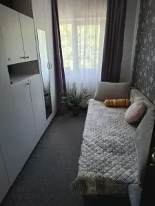 Decomandat la etajul 2, mobilat și utilat - Timisoara
