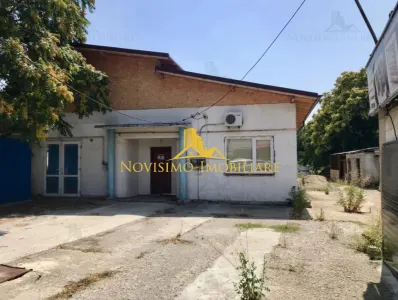 NOVISIMO-IMOBILIARE : SPATIU DE INCHIRIAT IN ZONA CENTRALA + CURTE 1800 M2 - Ploiesti