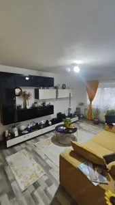 Mobilat si utilat la etaj 3 in bloc anvelopat - foto 6