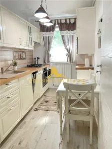 NOVISIMO-IMOBILIARE: AP. DE INCHIRIAT CU 2 CAMERE , LUX - foto 9
