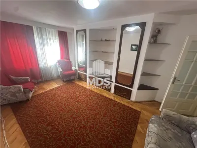 Decomandat la etajul 2 cu garaj in Bucovina bloc izolat - foto 10